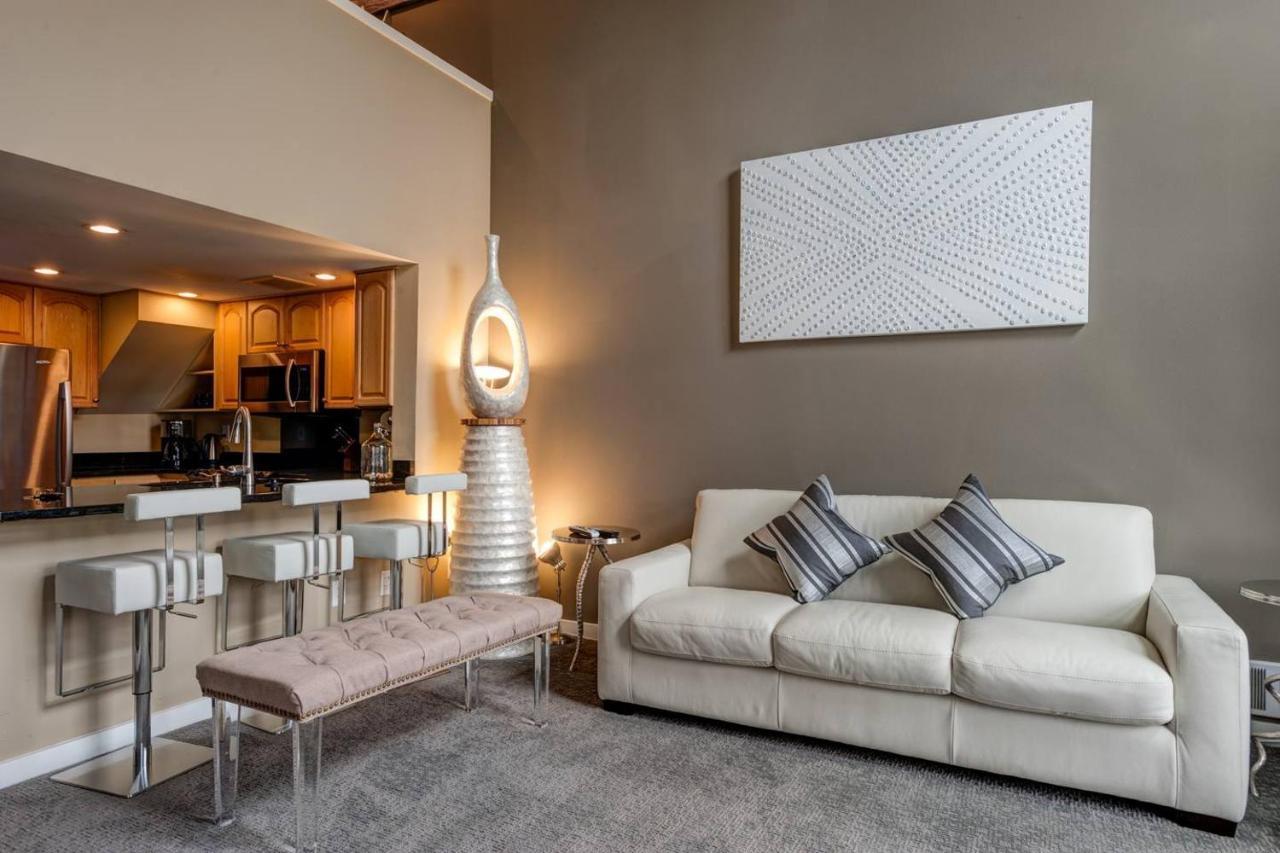 Modern Downtown Top Floor Penthouse With Bay Views Seattle Ngoại thất bức ảnh