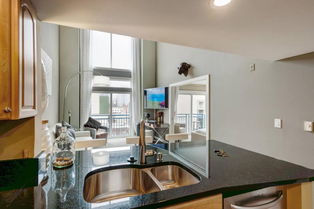 Modern Downtown Top Floor Penthouse With Bay Views Seattle Ngoại thất bức ảnh